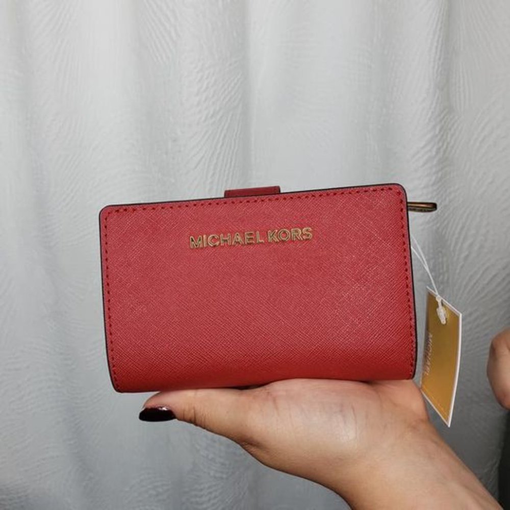 Brand new with Tags Red multi card and coin wallet, Michael Kors